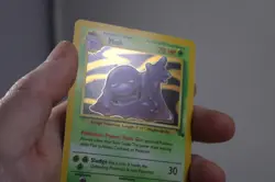 1999 Pokemon TCG Muk Fossil Holo Card 13/62 Unlimited Rare - Image 2