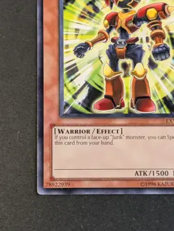 Yugioh TCG - 1x Junk Servant - EXVC-EN001 - LP - Unlimited - Rare - 2011 - Image 4