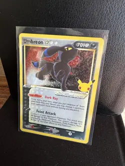 Pokemon TCG Umbreon Gold Star 17/17 Celebrations Classic Collection Holo NM - Image 1