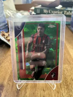 Evanilson 2025-26 Topps Chrome Sapphire Premier League Green Sapphire /99 #8 - Image 1