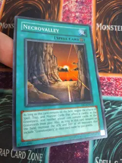 Yugioh Necrovalley DR1-EN032 Super Rare Unlimited NM/LP - Image 2