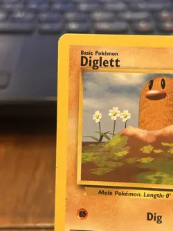 Pokemon Card Base Set Unlimited Diglett Energy Symbol Error 47/102 - Image 2