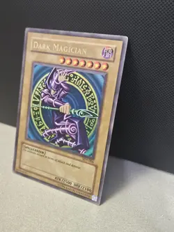 Vintage Yu-Gi-Oh TCG Dark Magician SDY-006 Starter Deck Yugi Ultra Rare Holo - Image 2