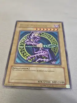 Vintage Yu-Gi-Oh TCG Dark Magician SDY-006 Starter Deck Yugi Ultra Rare Holo - Image 4