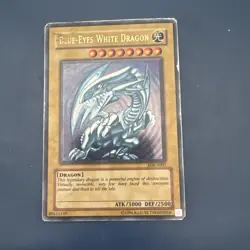 YUGIOH - Blue Eyes White Dragon SDK-E001 Ultra Rare TCG - Image 1