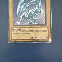 YUGIOH - Blue Eyes White Dragon SDK-E001 Ultra Rare TCG - Image 5