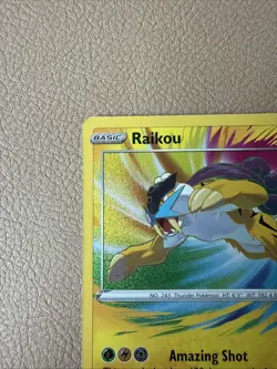 Raikou 50/185 Amazing Rare Vivid Voltage Pokemon TCG Near Mint - Image 2