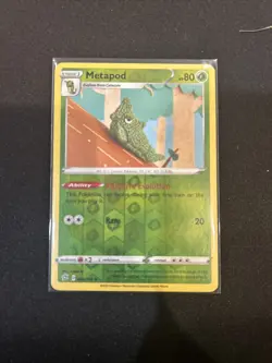 Metapod 002/192 Swsh02: Rebel Clash Reverse Holo - Image 1