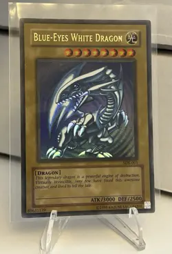 Blue-Eyes White Dragon SDK-001 Starter Deck: Kaiba Unlimited Edition Shiny! Rare - Image 1