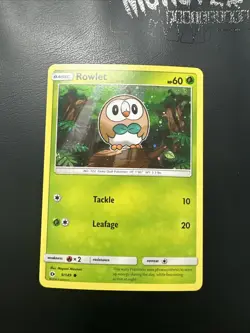 POKEMON ROWLET HOLO SUN & MOON BASE 9/149 - Image 1