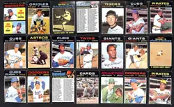 1971 Topps G/VG avg lot of 575 different baseball cards BV$2248 A87542 - Image 2