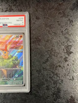 2025 POKEMON SVP EN VICTINI UN0VA VICTINI ILLUS COLL #208 NM-MT PSA 8 - Image 2