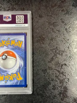 2025 POKEMON SVP EN VICTINI UN0VA VICTINI ILLUS COLL #208 NM-MT PSA 8 - Image 5