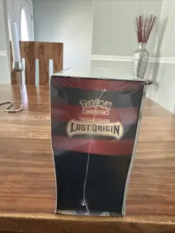 Pokemon TCG Lost Origin Pokemon Center Elite Trainer Box ETB Sealed - Image 4