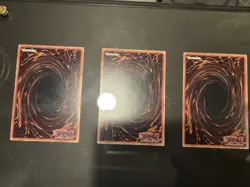 YU-GI-OH! KC01 Blue-Eyes White Dragon x3 Kaiba 25th Anniversary Briefcase Set - Image 4