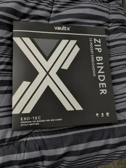 Vault X 12-Pocket Zip Binder 480 Card Storage Black Side Loading - Image 1