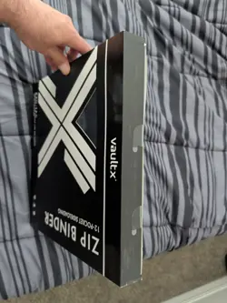 Vault X 12-Pocket Zip Binder 480 Card Storage Black Side Loading - Image 3