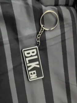 Vault X 12-Pocket Zip Binder 480 Card Storage Black Side Loading - Image 5