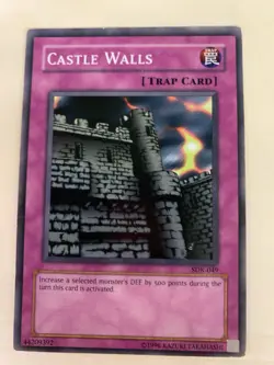 Castle Walls - SDK-049 Unlimited - Yu-Gi-Oh Card - Image 1