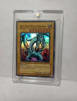 2004 Yu-Gi-Oh! Blue-Eyes White Dragon SKE-001 1st Edition Great Shape - Image 2