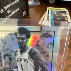 Topps Chrome Refractor Victor Wembanyama San Antonio Spurs 2025 #221 💎 mint 💎 - Image 4