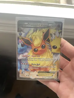 Flareon EX RC28/RC32 Generations Radiant Collection Pokemon Card TCG NM - Image 1