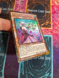 Yu-Gi-Oh! Rose Lover PGL2-EN003 Gold Secret Rare 1st Edition Near Mint - Image 2