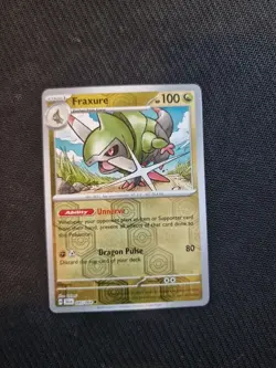 Fraxure - 045/064 - Reverse Holo - Common - Shrouded Fable - Pokemon Card - NM - Image 1