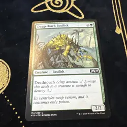 MTG Magic the Gathering Daggerback Basilisk (174/333) Core Set 2019 LP - Image 1