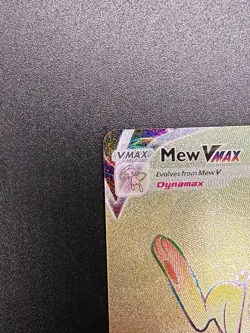 Mew VMAX 268/264 Fusion Strike Full Art Rainbow Secret Rare Holo Pokemon Card NM - Image 3