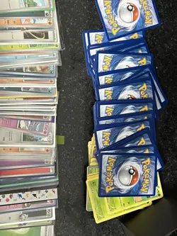 Pokemon TCG bulk Lot, Energy & Pokemon Cards, holo - Image 2