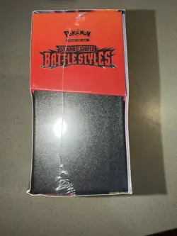 Pokemon TCG Sword & Shield Battle Styles Elite Trainer Box Sealed - Image 2