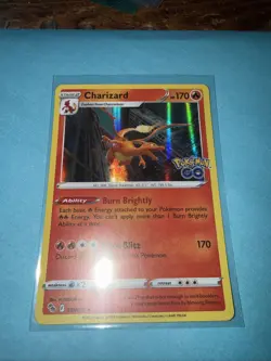 Charizard 010/078 Pokemon GO Holo - Image 1
