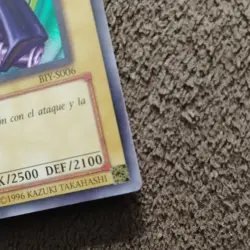 Yu-Gi-Oh! Dark Magician BIY-S006 1st Edition Spanish Normal ATK/2500 DEF/2100 - Image 5