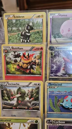 Pokemon Lot of 22 French Mid Era Holo & Non Holo Cards NM-LP - Image 2