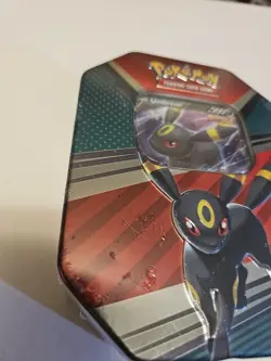 Pokemon TCG V Heroes Tin - UMBREON V - Factory Sealed - Image 2