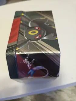 Pokemon TCG V Heroes Tin - UMBREON V - Factory Sealed - Image 3