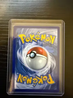 Pikachu V 043/185 (Ultra Rare Stamped) Vivid Voltage NM/LP - Image 2