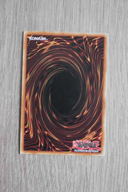 carte YU-GI OH ! Konami : Boite Rouages Ancients - 1ere edition - PRIO-FR032 - Image 2