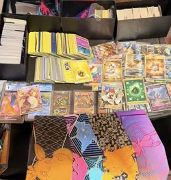 Pokemon TCG Mixed Card Lot - Image 1