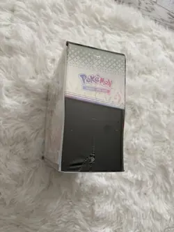 Pokemon TCG Prismatic Evolutions Elite Trainer Box ETB - Image 2