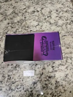 Pokemon TCG - Fusion Strike - Elite Trainer Box (ETB) - Sealed, Brand New - Image 5