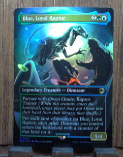 MTG Blue, Loyal Raptor (FOIL Borderless) Universes Beyond: Jurassic World Col.. - Image 1