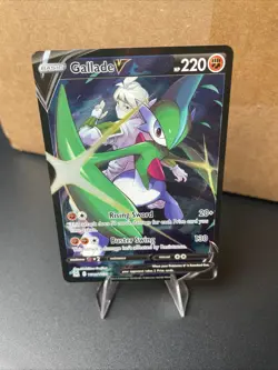 Pokemon: Gallade V TG19/TG30 Swsh11: Lost Origin Trainer Gallery Holo NM - Image 1