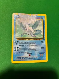 Pokemon Fossil Articuno 17/62 Non Holo Rare Damaged - Image 1
