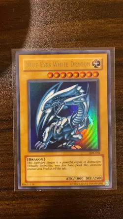 Yu-Gi-Oh! Blue-Eyes White Dragon SDK-001 Ultra Rare Unlimited Edition LP - Image 1