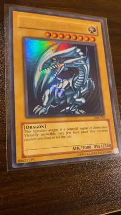 Yu-Gi-Oh! Blue-Eyes White Dragon SDK-001 Ultra Rare Unlimited Edition LP - Image 2
