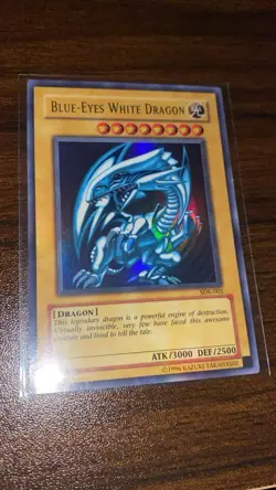 Yu-Gi-Oh! Blue-Eyes White Dragon SDK-001 Ultra Rare Unlimited Edition LP - Image 3