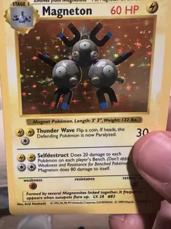 Pokemon TCG Magneton Base Set Holo Shadowless Card 9/102 LP+ - Image 1