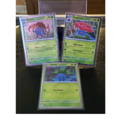 COSMOS HOLO - Oddish, Gloom & Vileplume Phantasmal Flames Pokemon TCG Lot (3) - Image 1